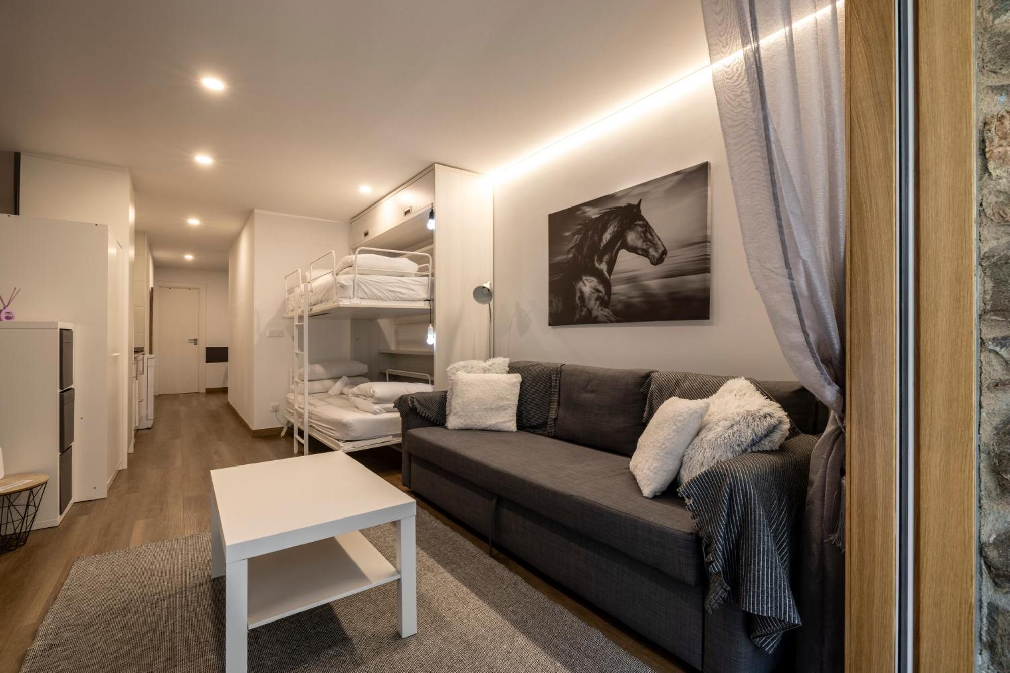 Estudio Para Grupos Pequenos En El Pas De La Casa - Centrico Buitenkant foto